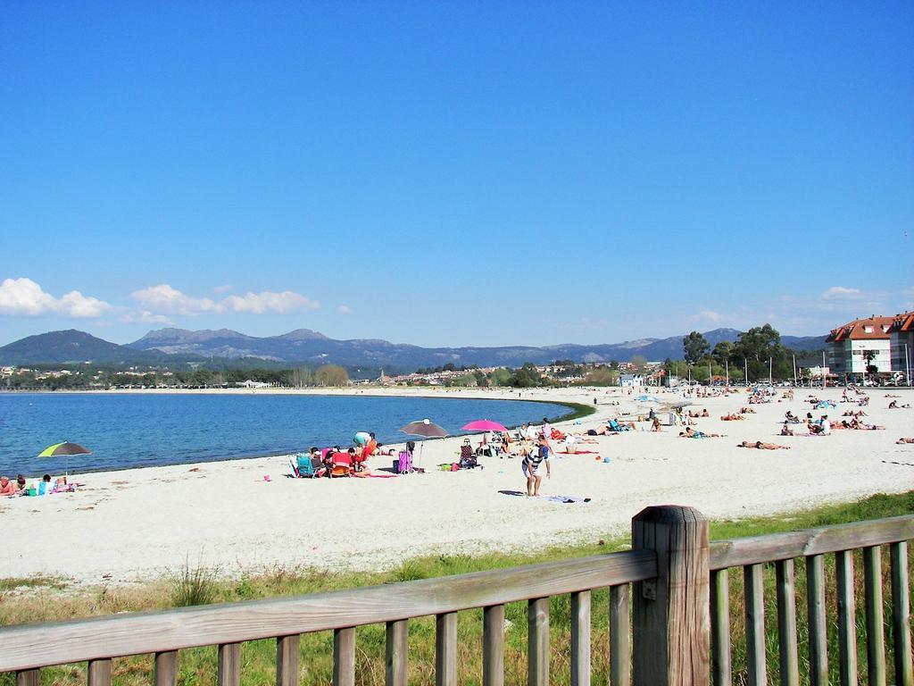 Hostal Santa Marta Playa Baiona Buitenkant foto