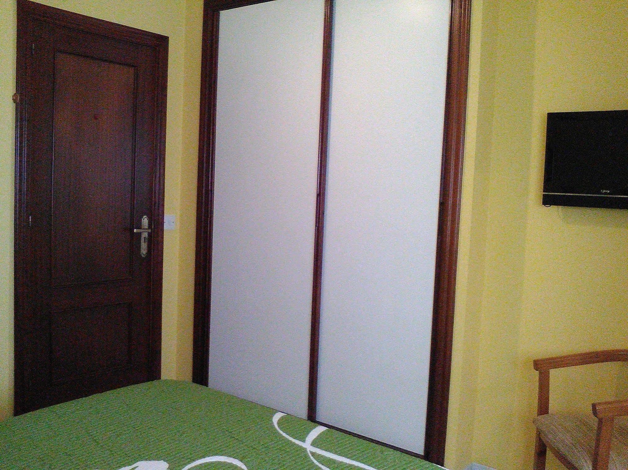 Hostal Santa Marta Playa Baiona Buitenkant foto